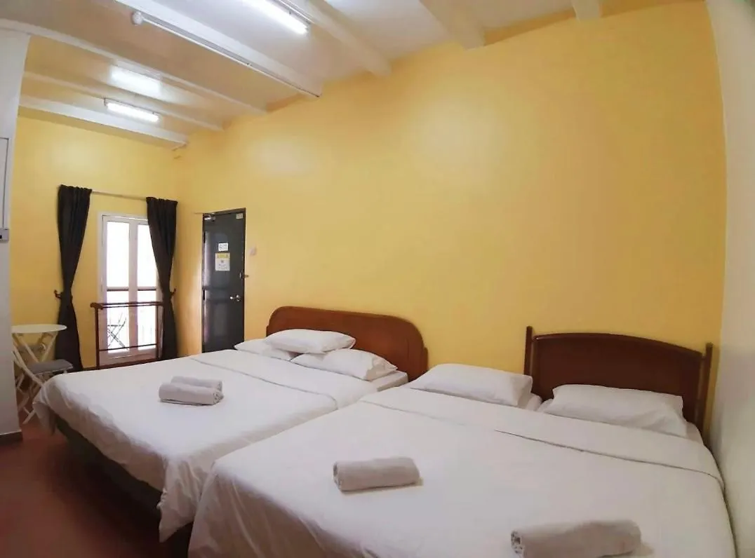 **  Heeren Inn Melaka מלזיה